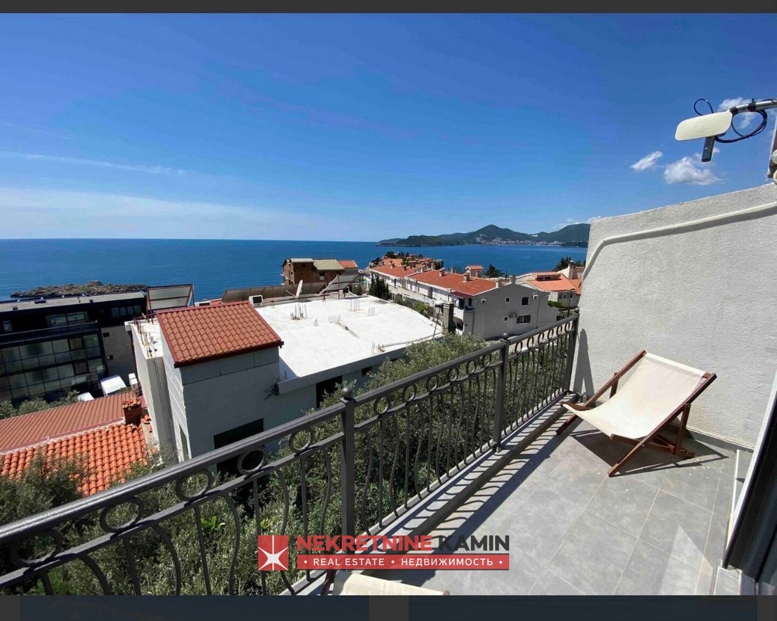 Jednosoban stan+galerija na 300m od mora, Sveti Stefan